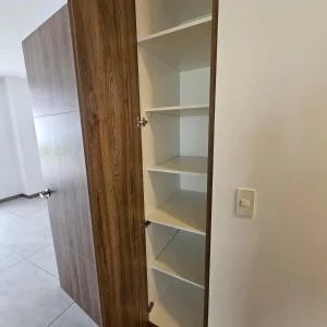 1565387824