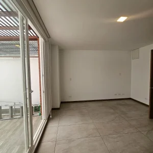 1565387830
