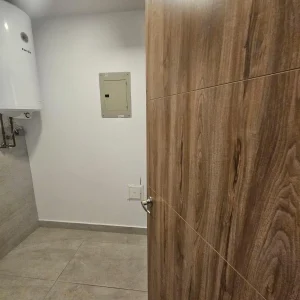 1565389072