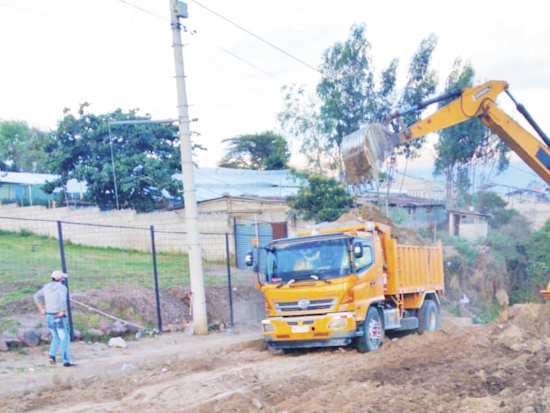 1_Mesa de trabajo 1-04